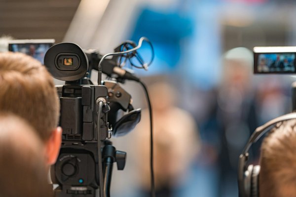 Réussir ses interventions médiatiques grâce au media training